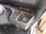 運転席カップホルダーです。