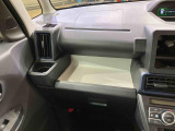 納車前にはプロのメカニックが、各部の点検を行います。ディーラーにしか出来ない品質、そしてサービスできっと満足していただけると思います!