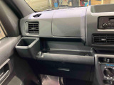 納車前にはプロのメカニックが、各部の点検を行います。ディーラーにしか出来ない品質、そしてサービスできっと満足していただけると思います!