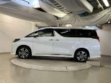 車高が高く、所有感を満たしてくれる乗り心地です☆