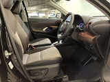 すっきりとしたデザインの内装は、さすがトヨタ車の上品さを感じます。