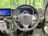 【純正革巻きステアリング】上質な革を使用することで、手にしっかり馴染みとても運転しやすいハンドルです♪