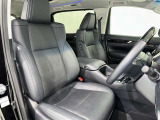 見通しのよいすっきりとした視界で、誰でも運転しやすいです。運転のしやすさは疲れにくさにも繋がりますよ♪
