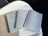 取り扱い説明書と新車時のメンテナンスノート完備☆