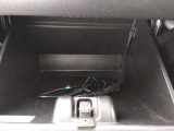 グローブBOXにはナビ付属品のUSB端子