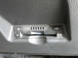 ナビ連動タイプのETC車載機です。ナビゲーションと連動してくれますのでカード未挿入を知らせてくれるなど便利な機能が追加されています。