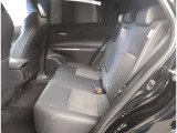 このお車の魅力は運転席だけではありません!!リア席もございます。ぜひ一度ご来店の上、体感してみてください!!