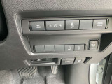 各種スイッチがまとまって付いてます。