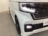 【LEDヘッドライト】ディスチャージヘッドライト(HID)と同等の明るさで、夜道や雨天走行が明るく視界良好!! フォグライトも装備で、安心感さらにUPです♪安心ドライブを楽しんで下さい♪