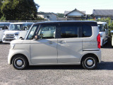 ご納車前には納車点検整備を実施いたします。指定交換部品(エンジンオイル、オイルエレメント、ワイパーゴム等)新品交換致します。その他必要交換部品は点検時交換致します。