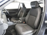 ◆運転席・助手席◆室内は、シートクリーニングや各部の徹底した清掃を実施し、消臭・除菌処理を行っています。しかも、全ての差上で天然成分の薬剤にこだわり安心・安全へも配慮しています。