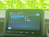 テレビやBluetooth Audio、iPod、USBなどの選択肢が画面に並び、利用する音源を選びやすい構成です。普段使う機器や視聴内容に合わせて切り替えられ、車内での時間を便利に過ごせます。