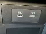 前席USB電源です。