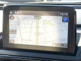 【メーカー純正ナビ】インテリアに溶け込むスタイリッシュな「専用設計」メーカーナビを装備♪視認性や操作性など基本性能にも優れ、より上質なカーライフをお楽しみいただけます。