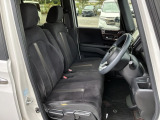 長時間運転しても疲れにくいフロントシート!高さ調整の出来る運転席ハイトアジャスター機能付き