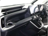 見通しのよいすっきりとした視界で、誰でも運転しやすいです。運転のしやすさは疲れにくさにも繋がりますよ♪