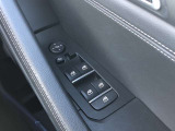 車両の詳細、ご質問につきましては、営業スタッフまでお気軽にご連絡下さいませ。遠方のお客様には実車の詳細動画送信も承ります。お問合せをお待ち致しております。
