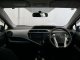 見通しのよいすっきりとした視界で、誰でも運転しやすいです。運転のしやすさは疲れにくさにも繋がりますよ♪