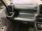 納車前にはプロのメカニックが、各部の点検を行います。ディーラーにしか出来ない品質、そしてサービスできっと満足していただけると思います!