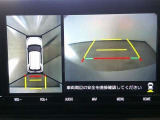 バックモニター付き。車両後方の映像が画面に表示されるので、車庫入れが苦手な人も安心です。ただし、目視確認もお忘れなくお願いいたします。