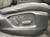 シートメモリー機能を備える10WAYパワーシートを装備!体格や好みに応じたポジションをスムーズに調整できます。