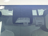 【トヨタセーフティセンス】走行中に前方の車両等を認識し、衝突しそうな時は警報とブレーキで衝突回避と被害軽減をアシスト。より安全にドライブをお楽しみいただけます。