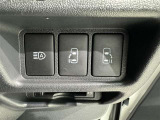 オートマチックハイビームとは、先行車や対向車のライトを認識し、ハイビームとロービームを自動で切り替える機能です。夜道の視界を確保します。詳細は販売店スタッフまでおたずねください。
