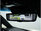 デジタルインナーミラー装備!車両後方のカメラの映像をデジタル補正で視認性を向上させてインナーミラー内に表示します♪視界を遮るものがなく、後席に同乗者がいても後方を確認しやすく安心です♪