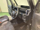 納車前にはプロのメカニックが点検、整備を行いますので安心してお乗り頂けます!!