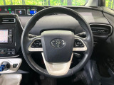 【純正革巻きステアリング】上質な革を使用することで、手にしっかり馴染みとても運転しやすいハンドルです♪