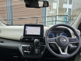 運転席周りの視界もよくハンドルも軽い取り回しなのですごく運転がしやすい車です。