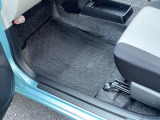 納車前に12ヶ月点検・ バッテリー交換・ワイパーゴム交換を実施しています。プロの整備士がきっちり点検したお車をお届けいたします!