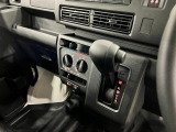 自動車ローン・TS3カード・JAF・自動車保険も取扱しております。この機会にご検討や、保険の見直しもしてみませんか?