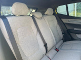 VOLVOのシートは人間工学に基づいた設計となっており長時間の運転でも疲れにくいと定評があります。