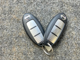 【インテリジェントキー】広い駐車場でどこに止めた分らない時!リモコンスイッチボタンを押すとクルマがピッと音とハザードランプで応えてくれます!