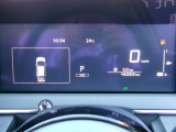 様々な車両情報を表示してくれる、ディスプレイがついています。