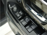 ◆パワーウィンドウスイッチ◆運転席から全席の窓の開閉操作を行うことが出来いつでも換気ができます!