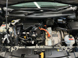 エンジンルームもクリーニング済みできれいですよ。日産の整備士がしっかりと丁寧に点検していますので安心してお乗りいただけます