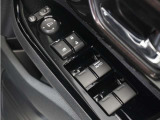 ◆パワーウィンドウスイッチ◆運転席から全席の窓の開閉操作を行うことが出来いつでも換気ができます!