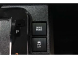 燃費をより向上させるエコドライブモードとパワフルな走行を愉しめるパワーモードを選べるスイッチが付いております!