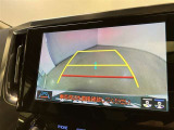 バックギアに入れて頂きますと、この様に後方が映し出されます!最終の確認はご自分の目と耳で必ず行ってください!安全第一で♪