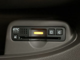 【ETC車載器】もはや必須アイテムのETCを搭載!高速道路のご利用時にとても便利!わずらわしい料金所での現金支払いが不要となりスムーズに通過できます♪