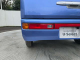 後続車からの視認性に配慮したテールライトを装備しています。