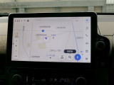 DCM(専用通信機)を装備したコネクティッドナビです。なお無償でのご利用期間は限定(令和10年1月まで)されています。詳しくは営業スタッフにお問い合わせください。