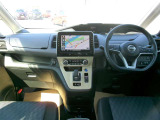 セレナ 1.2 e-POWER ハイウェイスターV 