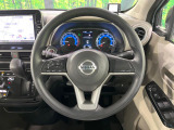 【ステアリングスイッチ】運転中、前方から目線をそらすことなく、オーディオ等の操作が可能な便利機能!安心&快適なドライブを演出してくれます♪