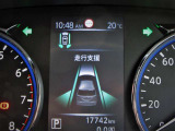 エマージェンシーブレーキを始めとする先進安全装備を備えています。