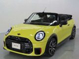 フロントフェイスはMINIアイコンとして永らく愛されるデザイン性の良さと、ブランドの魅力を感じる事ができます。