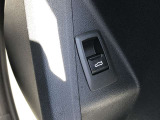 車両の詳細、ご質問につきましては、営業スタッフまでお気軽にご連絡下さいませ。遠方のお客様には実車の詳細動画送信も承ります。お問合せをお待ち致しております。
