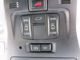 両側電動スライドドアを装備しています。狭い駐車場でも安全に開閉でき、さらに間口が広く乗り降りもし易いですよ。